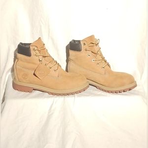 Timberlands Size 5.5 Gently Used Excellent Condition